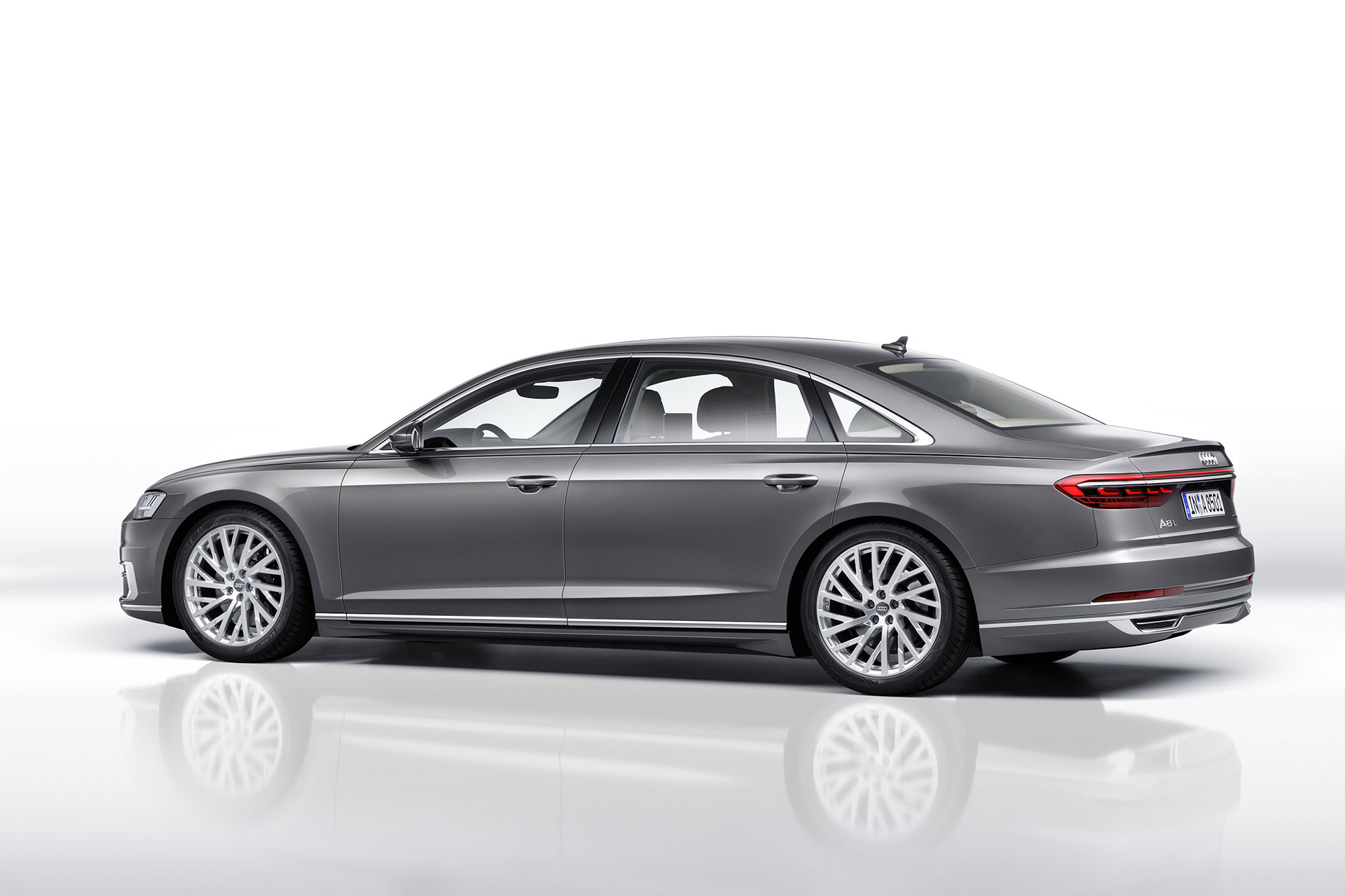 17 Audi A8 Et A8l Spotssen Magazine